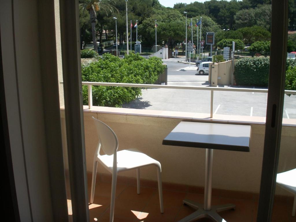Au Tapis De Sable Hotel Saint-Cyr-sur-Mer Quarto foto