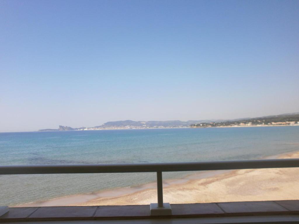 Au Tapis De Sable Hotel Saint-Cyr-sur-Mer Quarto foto